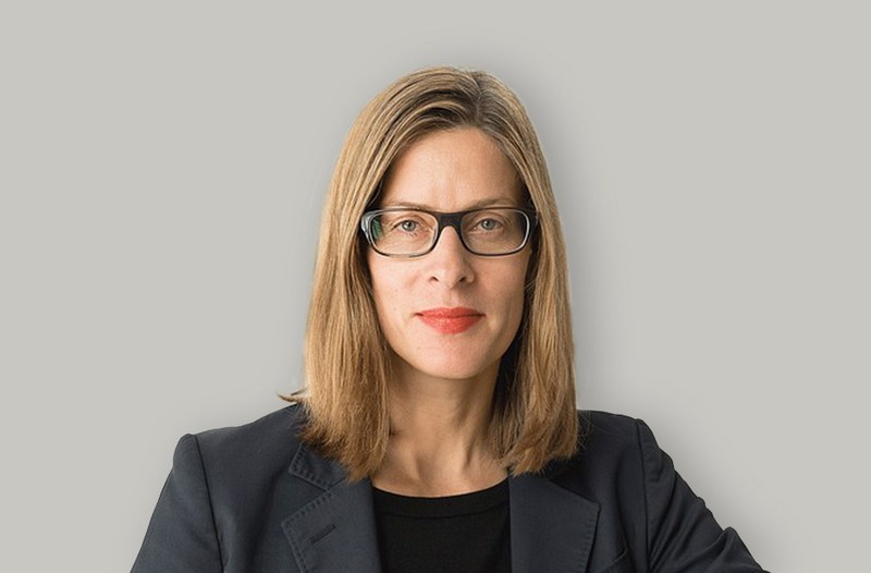 teaser_portrait-bild__claudia-perren__medienmitteilung-und-some.jpg