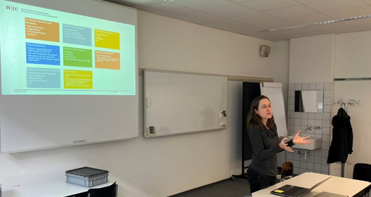 Pia Bereiter ist die Kursleiterin der neuen Weiterbildung CAS Spatial Data Analytics