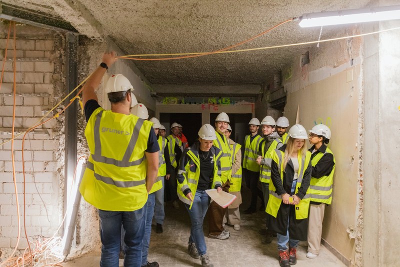 25-10-2024_FHNW_Exkursion_Gruner_Baustelle_Basel_Pati_Grabowicz_HIGHRES-001.jpg