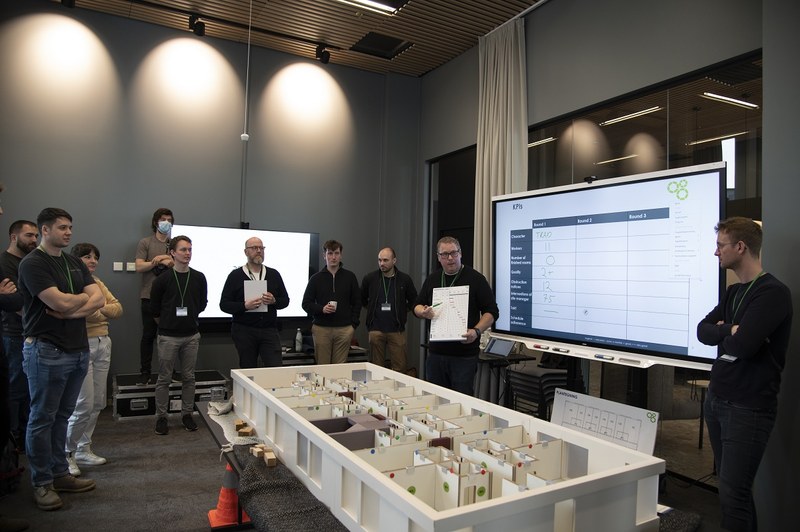 Lucien Zenners (3).png