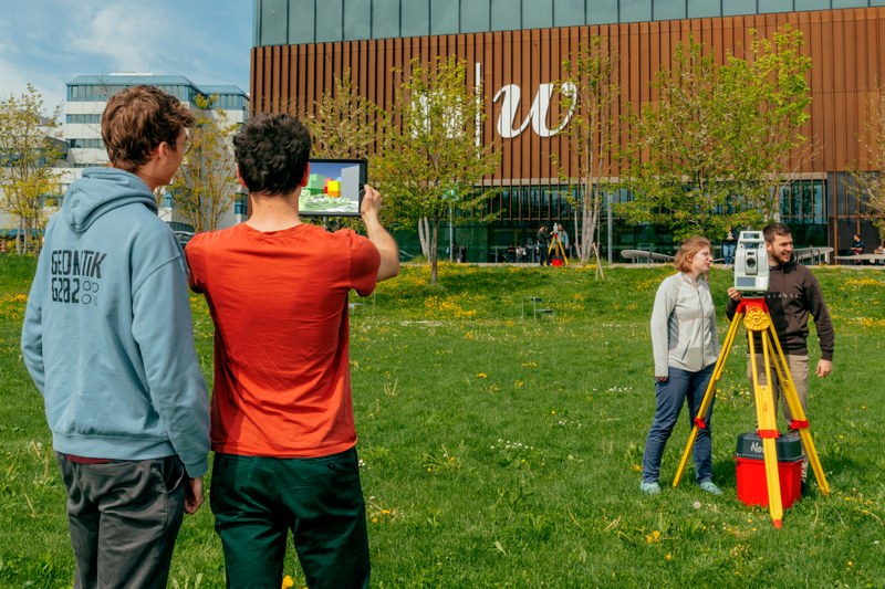 2304_BSCGeomatik_highres (54)_cutbea.jpg