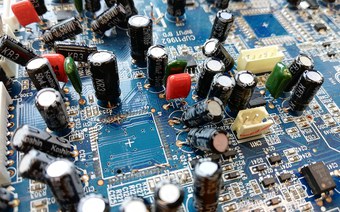 High Voltage Pulse Fragmentation Technology to recycle electronic waste