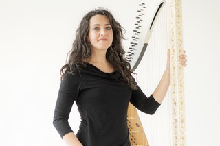 Neue Dozentin für historische Harfen ab September 2022: Flora Papadopoulos