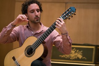 Erfolgreicher Alumnus: Agustín Nazzetta erreicht den ersten Platz beim International Guitar Festival Rust