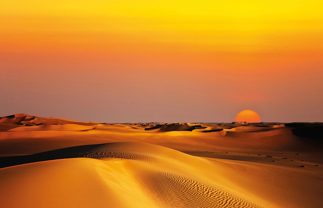Bild der Tagung Klinische Sozialarbeit. Sonnenuntergang in der Wüste. (©stock.com/cinoby)