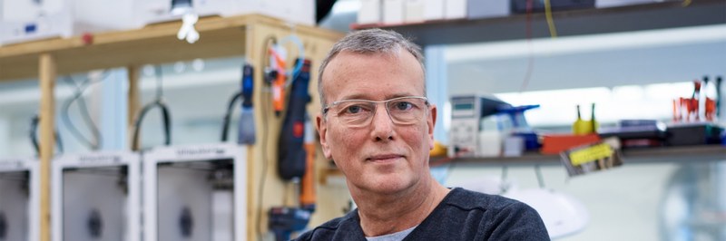 2022_03_21_Lutz_Gebhardt_Portrait_Newsletter_Header2.jpg