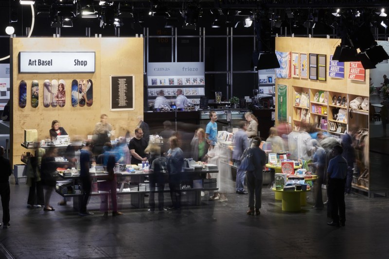 albisser-luiz-bischoff-luis_artbasel_dominik-hodel_dxh1332-2000x-q95.jpg