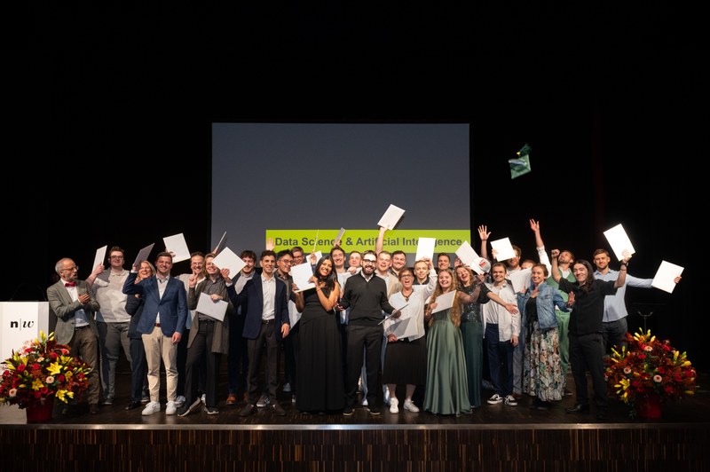 Die Hochschule für Informatik gratuliert ihren Diplomand*innen