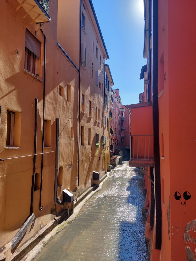 Bologna_typical houses.jpg