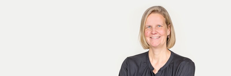 herzig anna banner.jpg