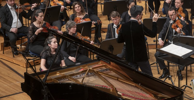 topimage_laura mota.jpg