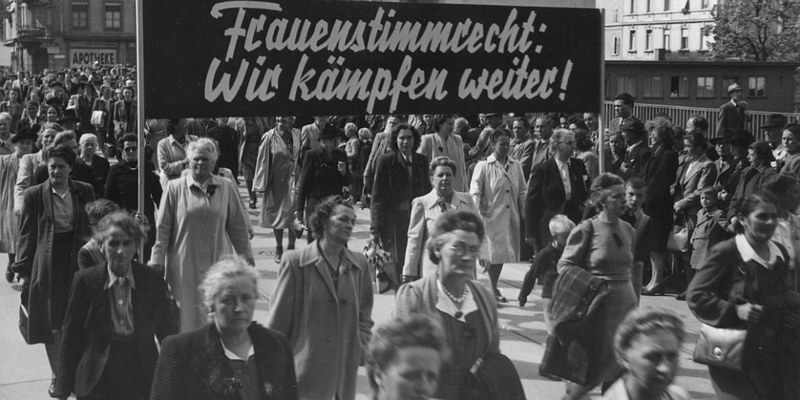 hsm_klassik_c48_katrinmeyer_frauenstimmrecht-demonstration.jpg