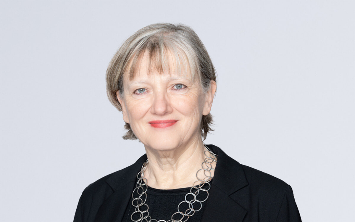 Portrait of Karin Hiltwein, Generalsekretärin FHNW und Teilprojektleiterin Recht