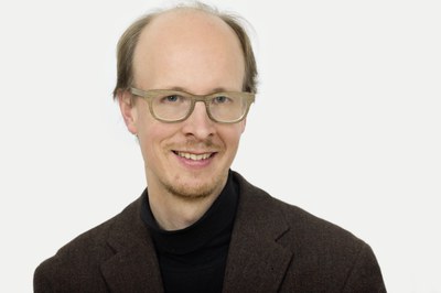 Dr. Stefan Häussler