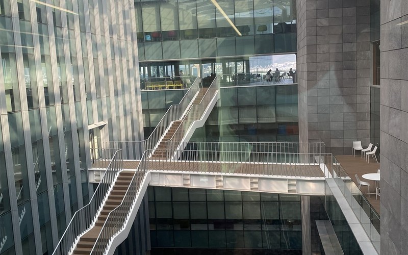 Bibliotheskgebäude Campus Monterrey.jpg