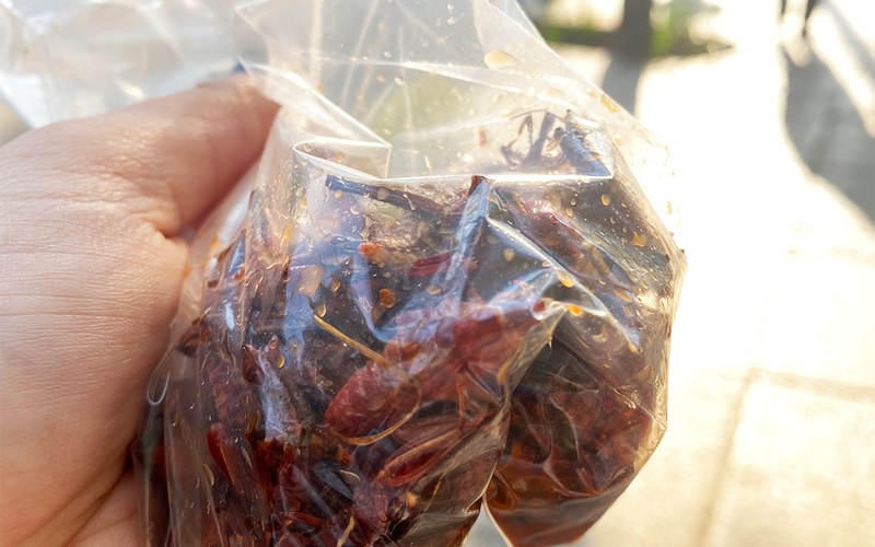 Heuschrecken(Chapulines) eine mexikanische Spezialität.jpg