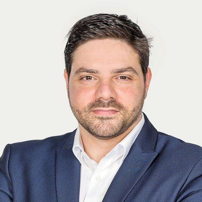 Portrait of Prof. Dr. Renzo Raso