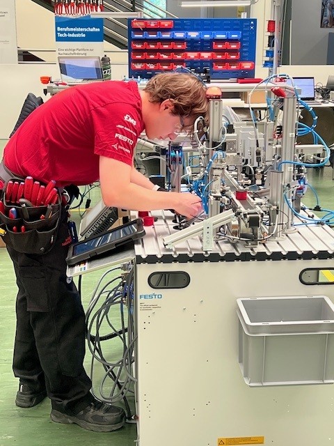 Vorbereitungstraining Massimiliano Pellegrini, Kategorie Automatiker EFZ