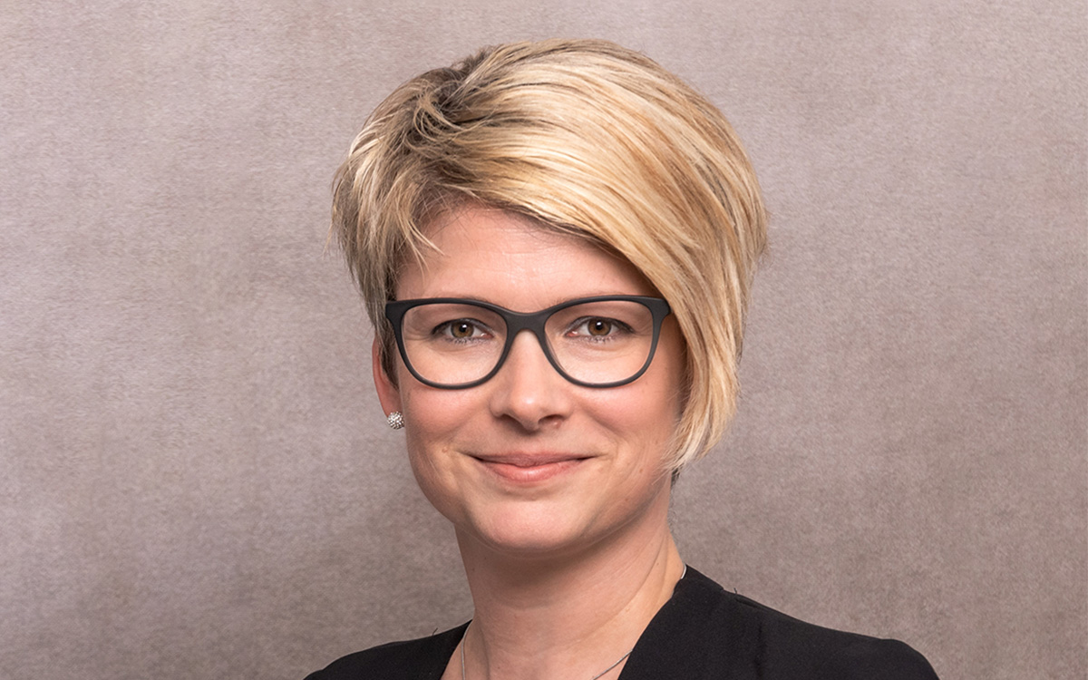 Portrait of Christine Peter, HR-Fachspezialistin beim Eidgenössischen Nuklearsicherheitsinspektorat ENSI