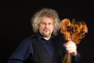 Professor for Baroque Violoncello from September 2023: Petr Skalka