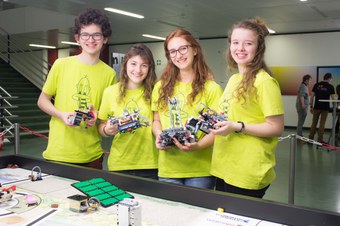 Children in the robotics competition run by FHNW School of Engineering