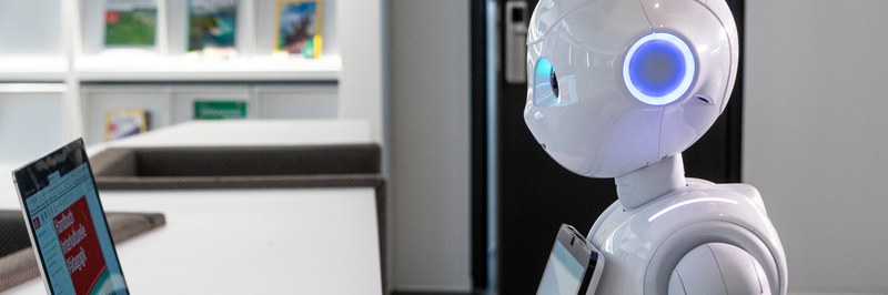 Social Robotics-Header.jpg