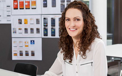 Portrait of Céline Solenthaler, student studying on a part-time basis while in employment, Bachelor of Science FHNW in iCompetence, coresystems ag
