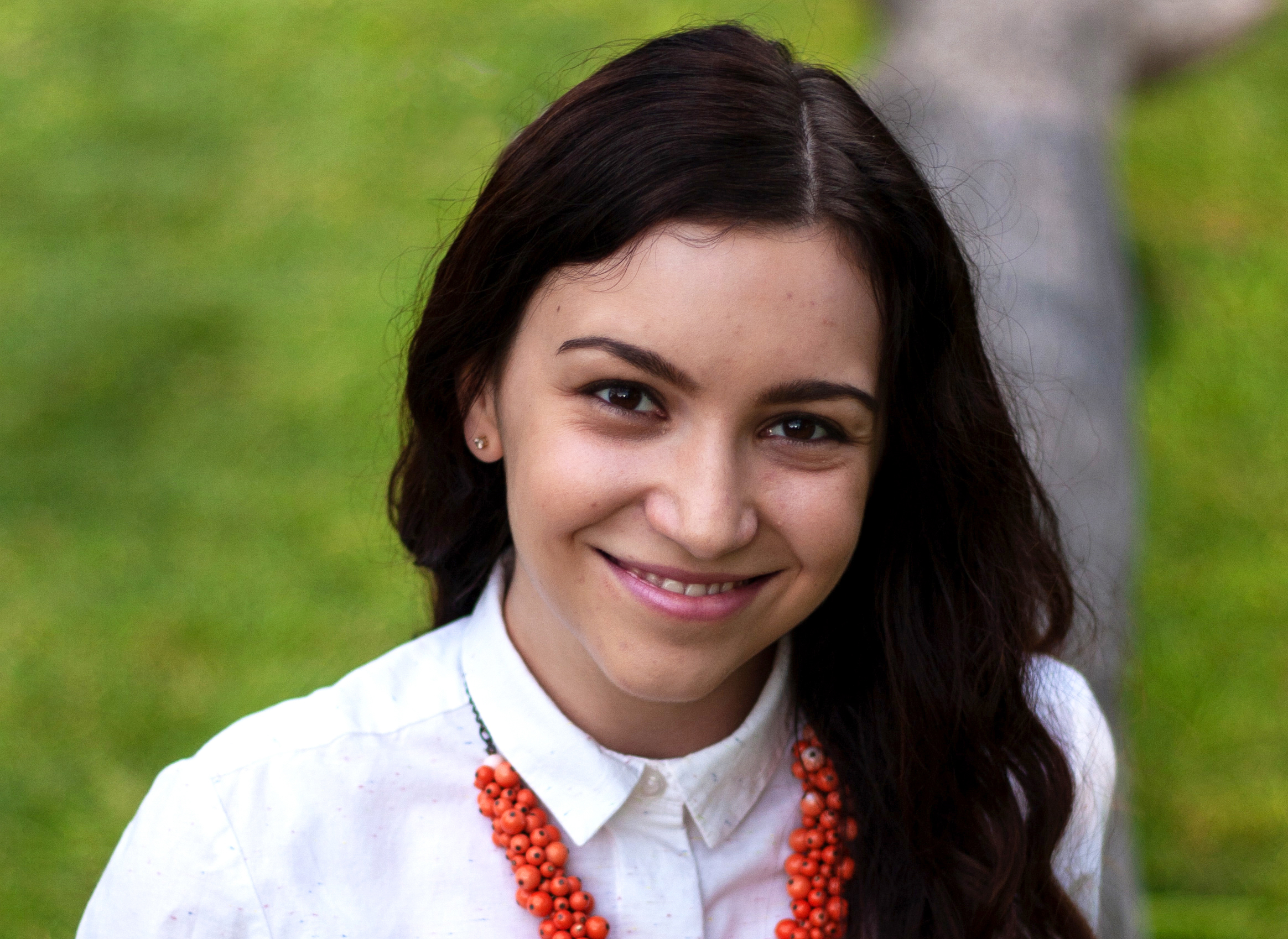 Portrait of Elizabeth Lensmith, Double Degree student from UCT Prague