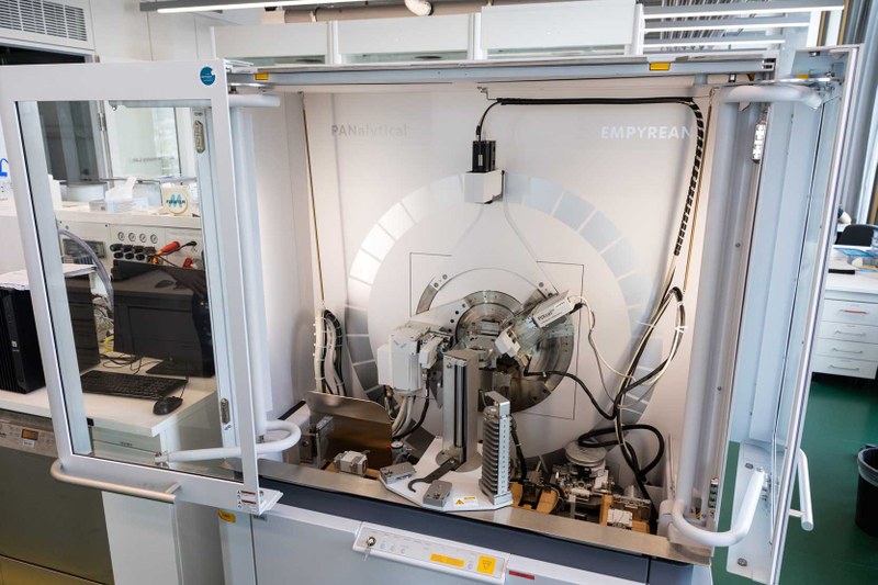 Malvern PANalytical Empyrean multipurpose X-ray platform for crystallographic analysis of powders, thin films, nanomaterials and solid objects.