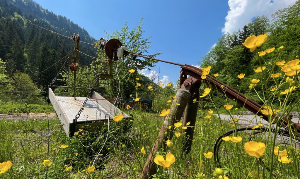 Photo der Talstation der Materialseilbahn Holzboden-Oberschwand (Gemeinde Spiringen)